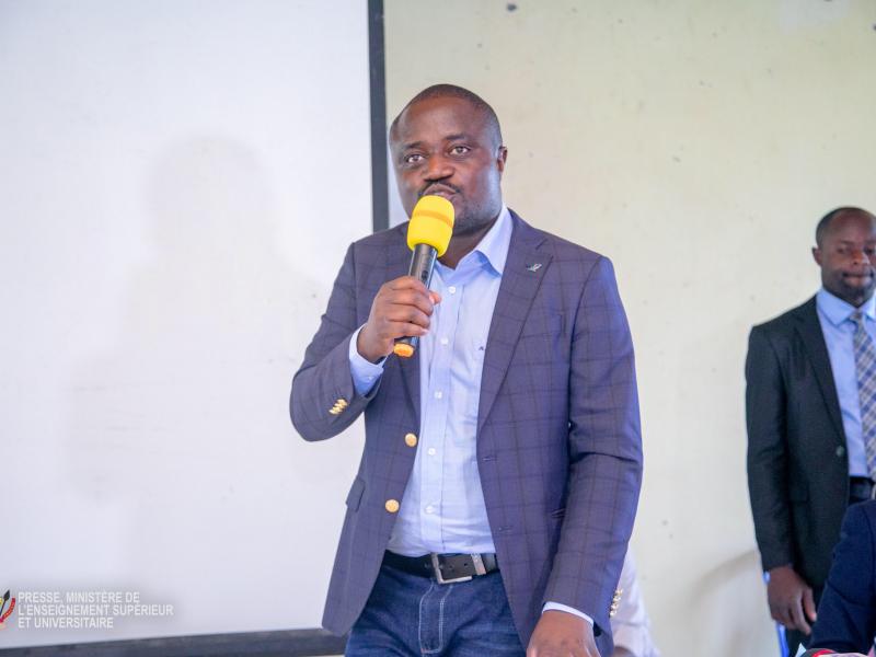 Muhindo Nzangi 
