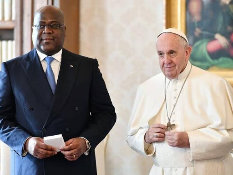 Le Chef de l'État Congolais Félix Tshisekedi et le Pape François 