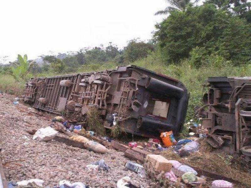 Un train qui a déraillé 