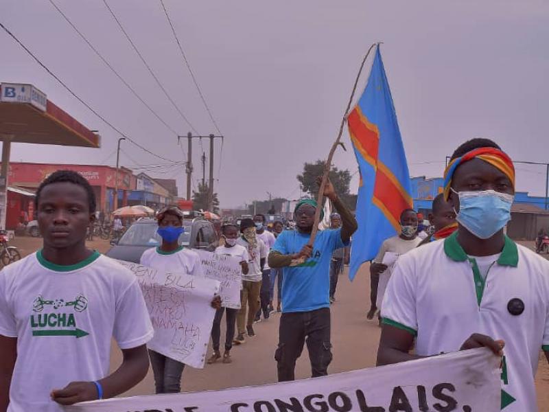 Les militants de la Lucha 