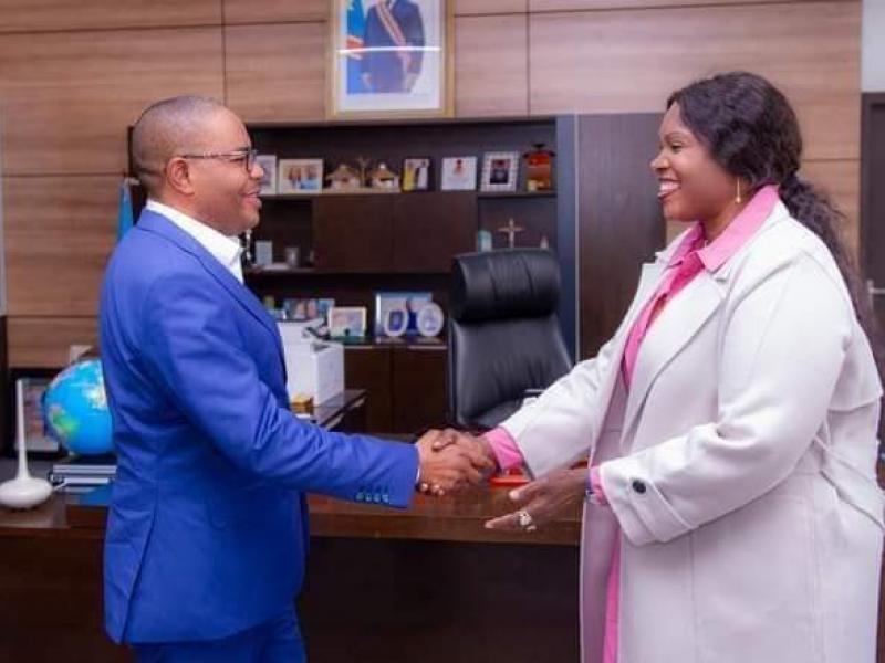 Fifi Masuka et Théo Ngwabije 