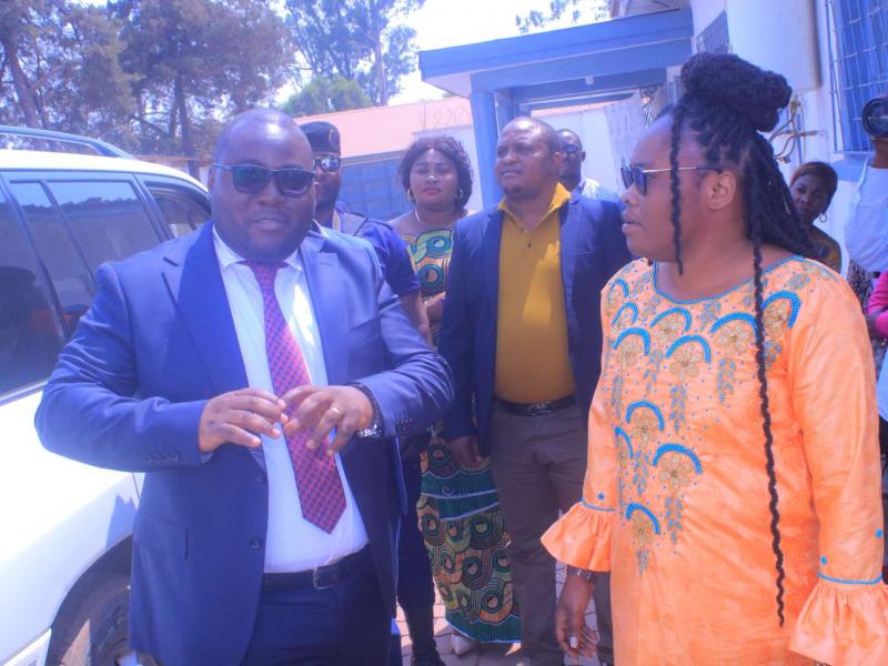 Le directeur provincial de l'ARSP, Danny Kabongo et la commissaire général en charge de l'Entrepreneuriat 