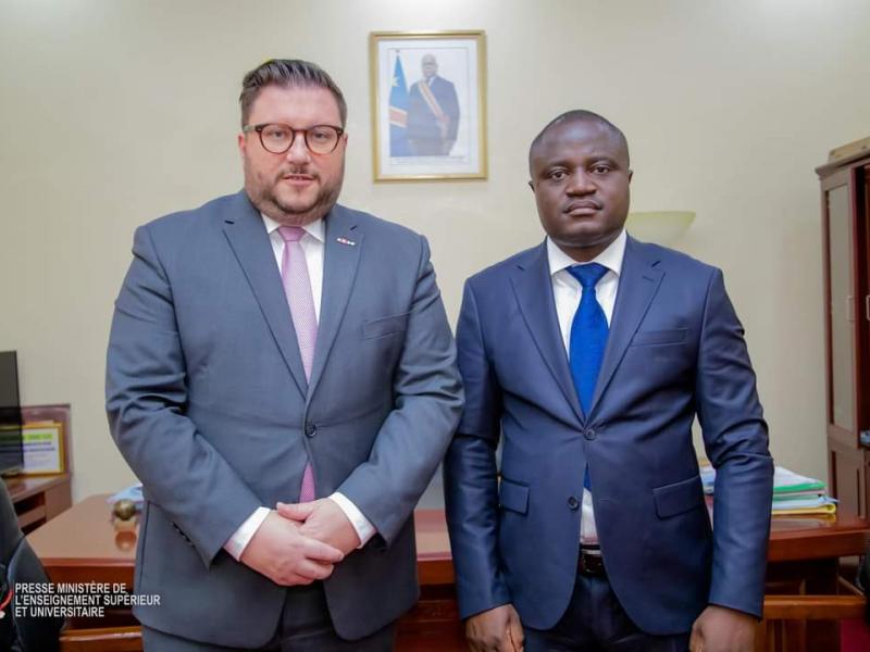 De gauche à droite Sapper Sarrot et Muhindo Nzangi. 
