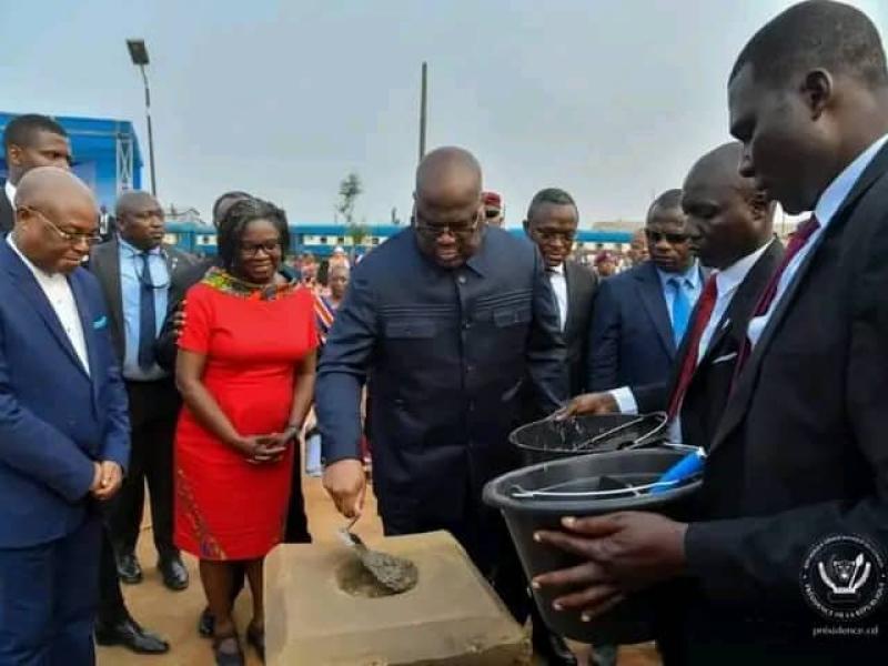 Le Président Félix Tshisekedi lançant les travaux de lutte anti-érosive. Ph. tiers. 
