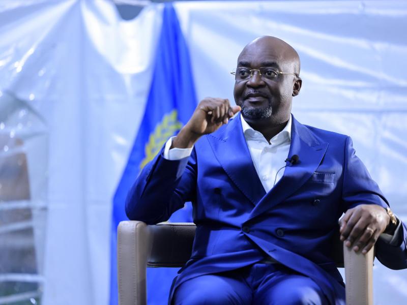 Le sénateur Michel Kanyimbu. 