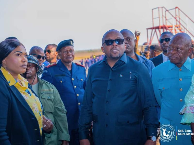 Le VPM Jacquemain Shabani et la gouverneure Fifi Masuka visant les chantiers à Kolwezi, le jeudi 22 août 2024. Photo cellule de communication.
